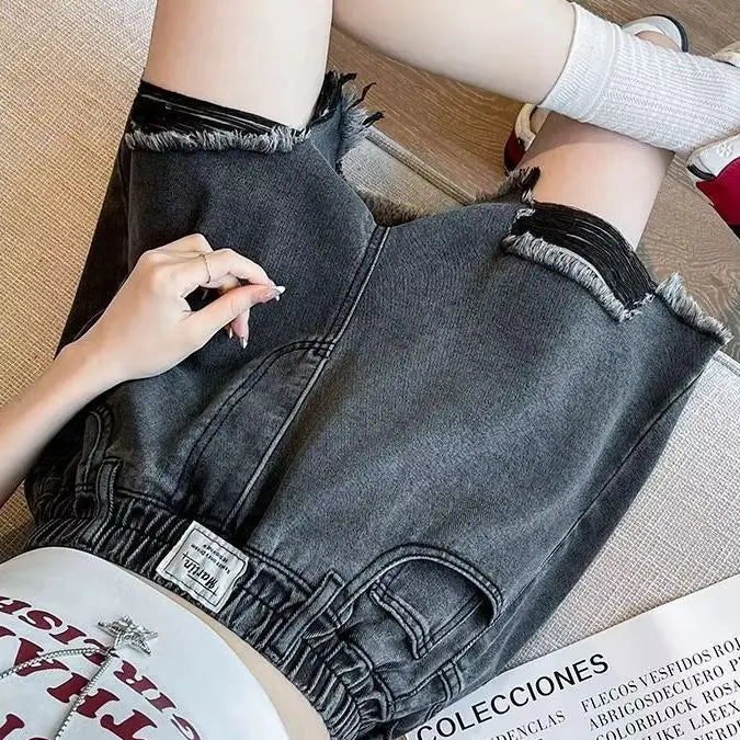 Plus-Size Frayed-Edge Denim Shorts for Women Lightweight Breathable, Summer Style, A-Line, Wide-Leg, Loose Fit, High-Waisted Sim