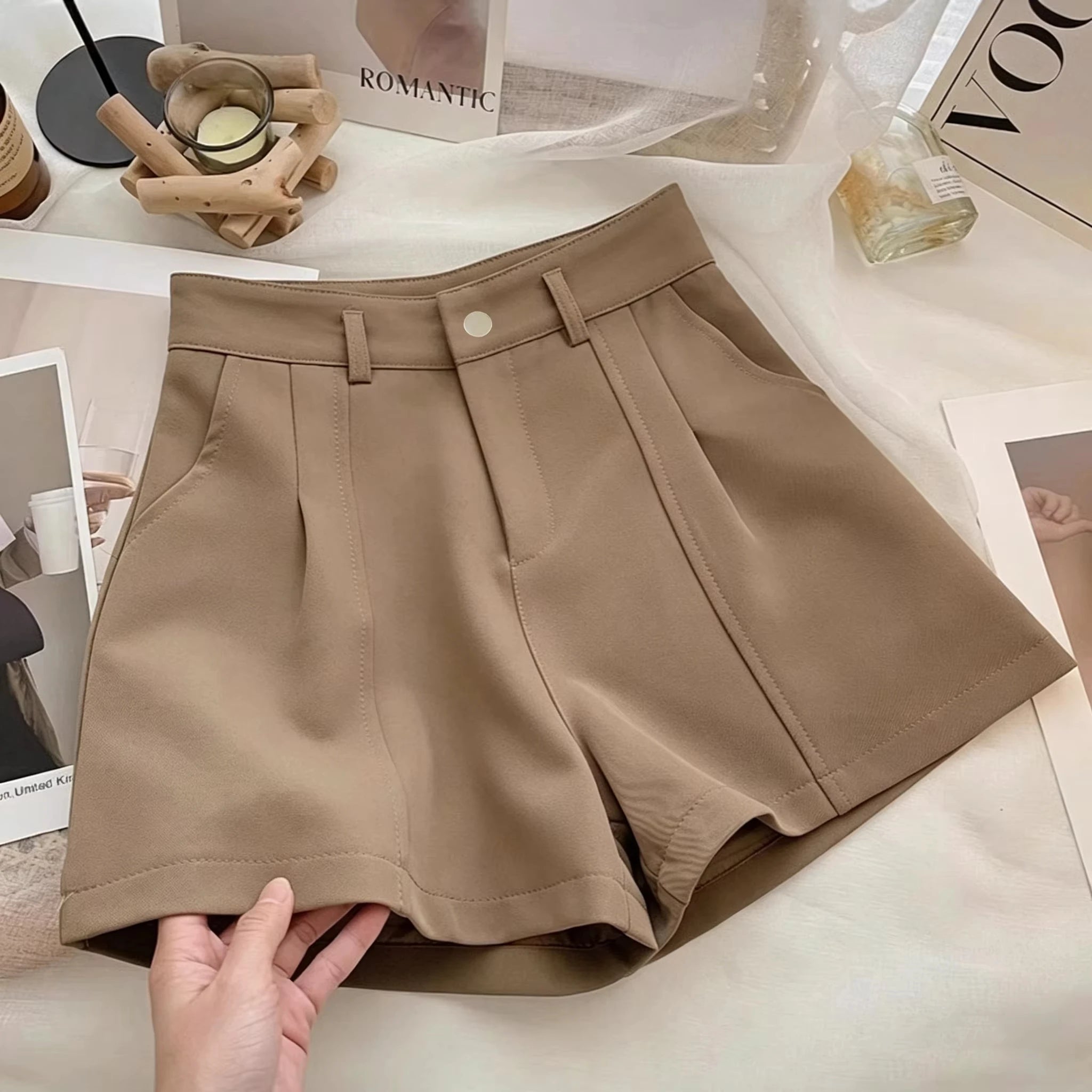 Plus Size Casual Women A-Line Shorts Chic Office Lady Commute Vintage Solid High Waist Short Pants Streetwear Summer Trousers